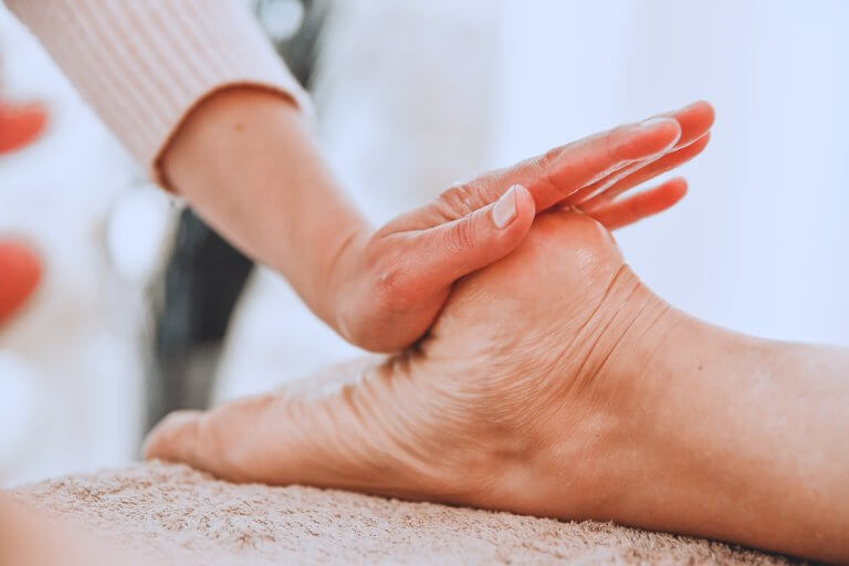 réflexologie plantaire détente pied soin doux naturopathie relaxation à Niort